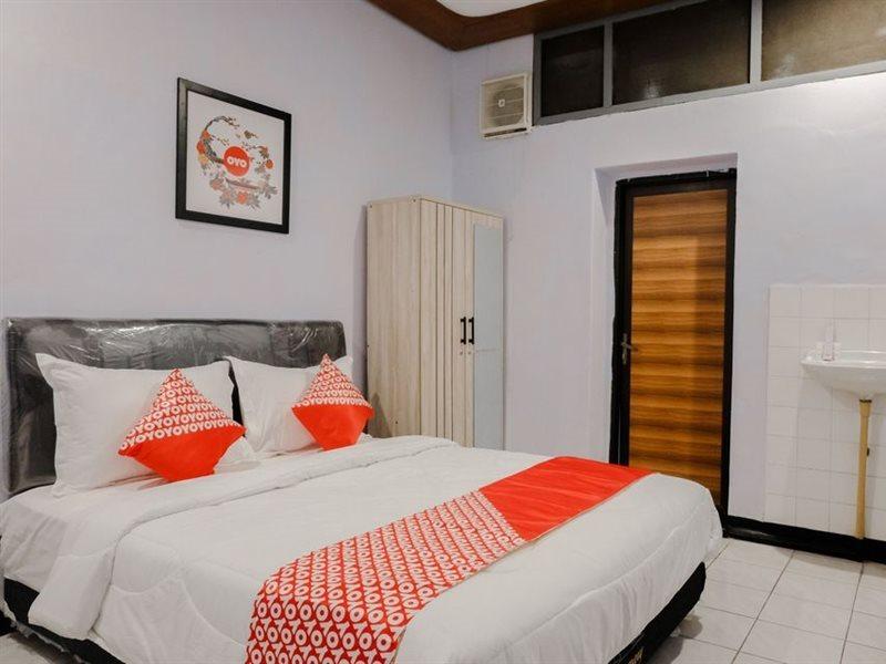 OYO 1036 Hotel Palem 1 Malang Exterior foto